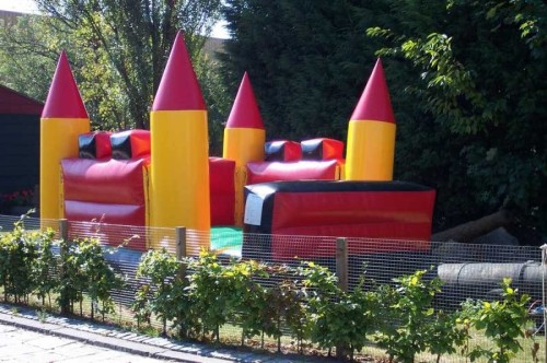 Springkussen Kasteel (rood/geel)